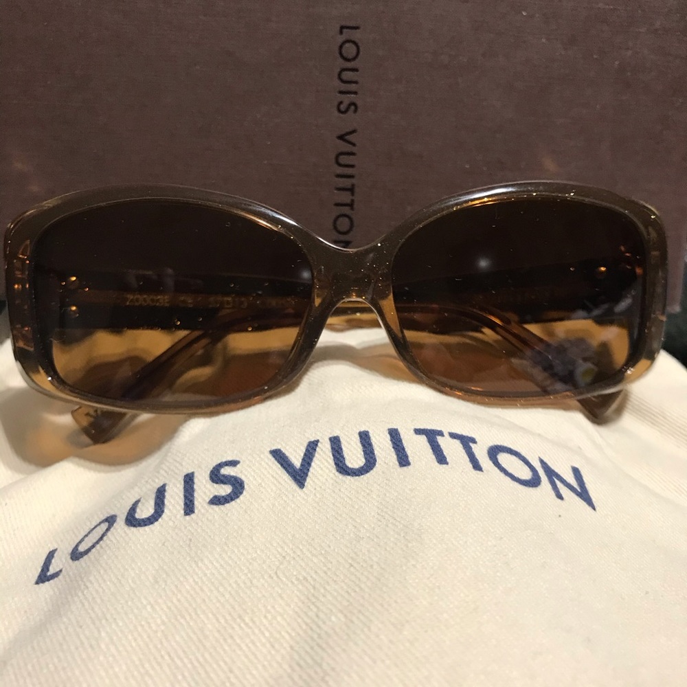 Louis Vuitton Brown Tortoiseshell Rectangular Sunglasses